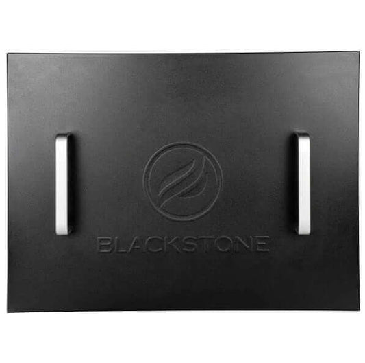 Blackstone 22” kovakansi parilagrillille, musta kansi kahvoilla suojaamaan vettä, pölyä ja epäpuhtauksia vastaan.
